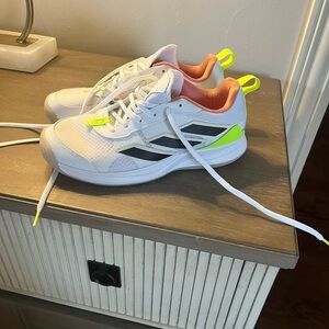 Tennis Sneakers with Neon Yellow Accents